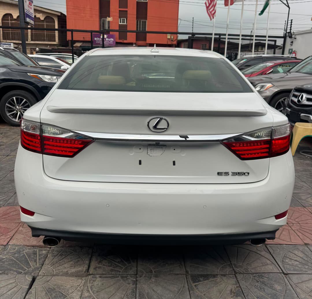 Lean_Autos's tweet photo. REGISTERED
2013 ES350

First body paint
Toks Standard
2024 Entry
Blindspot Monitor
Park Assist
Rear view Shades
Crispy clean interior &amp; exterior

🏷️ N15.5 Million 
📍 Lagos

☎️  https://t.co/tJnLCTXYsu https://t.co/RdZf6q3511