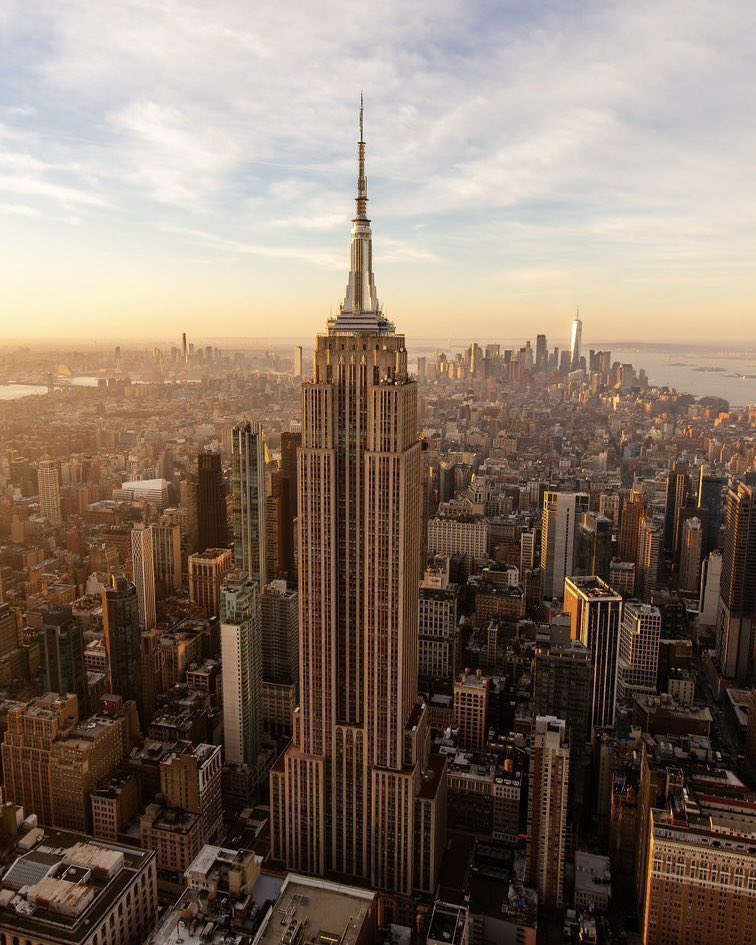 GlobeEyeNews's tweet photo. Zohran Mamdani to build 50,000 affordable homes on government-owned land across New York City. https://t.co/9OTAAiqbVq
