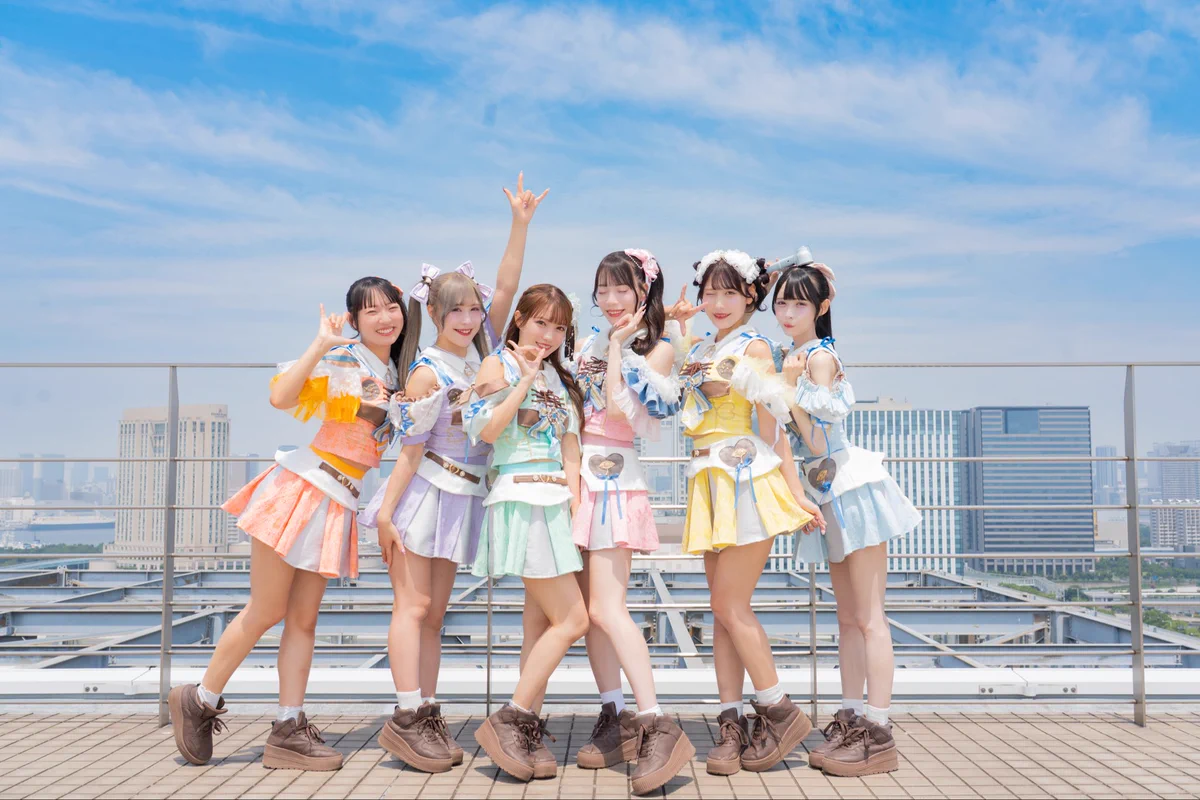 X-এ Luce Twinkle Wink☆: 
