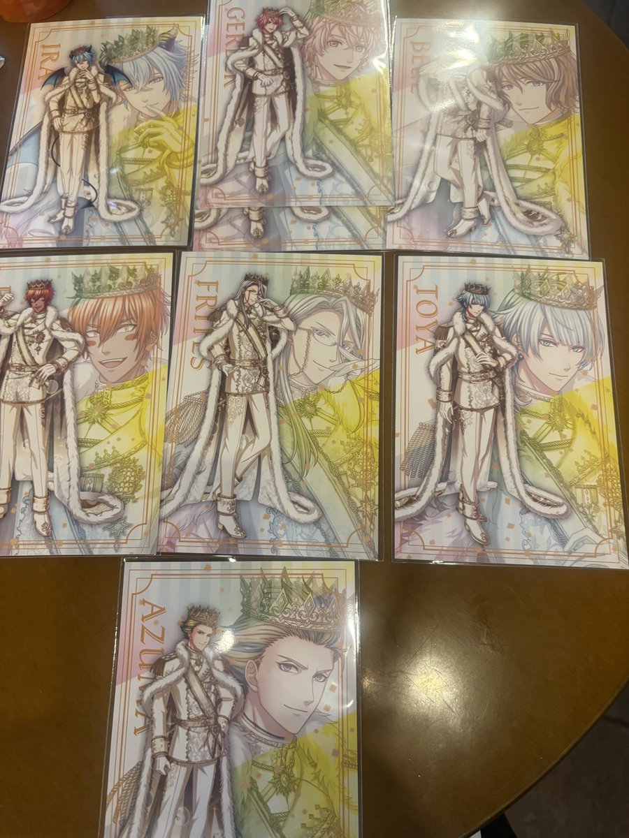 runachi_trade's tweet photo. 【交換】
夢王国と眠れる100人の王子様 夢100
eeoカフェ イーオカフェ
ポストカード、コースター 

譲 ★ポストカード
イラ、ジェルバー、べウル、ランダ、フリッツ、凍哉、雷

★コースター
雷、ネペンテス

求 同種 ヘルト

15時までのお声かけで本日池袋での手渡し対応可能です。

池袋手渡し＞郵送 https://t.co/1EN6fYTiJY
