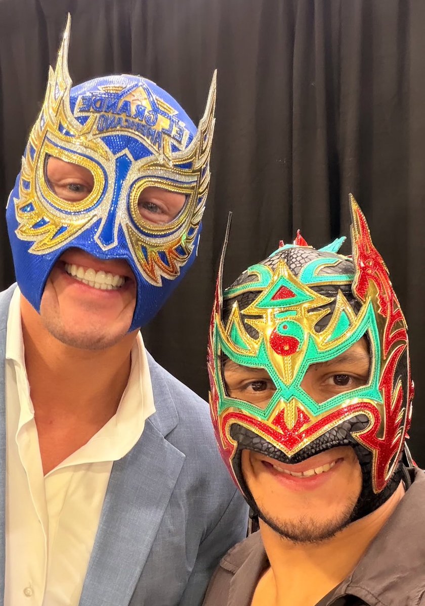 WrestlingWCC's tweet photo. El Grande Americano and Dragon Lee linked up 🔥 https://t.co/MIfikBmoFW