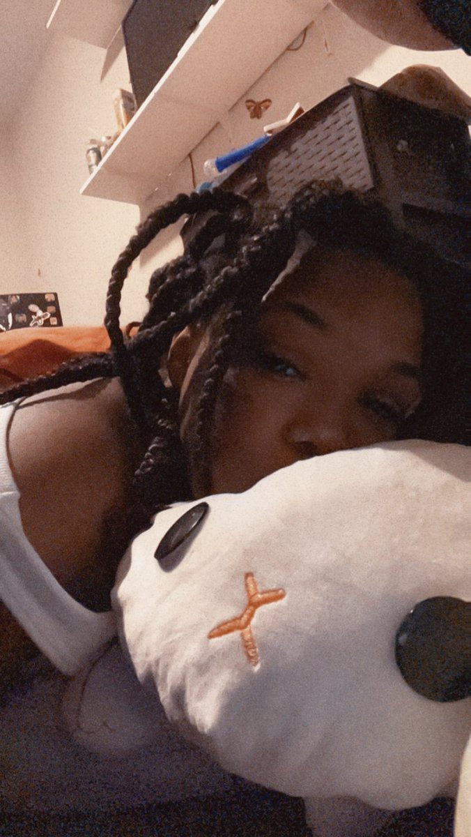 SpoilHuni2D's tweet photo. Night owl vibes be like 🌖 🦉 

Sleepy pretty girls deserve late night sends~

🖤✨ findom finsub paypig ✨🖤 https://t.co/PqapqN0jhj