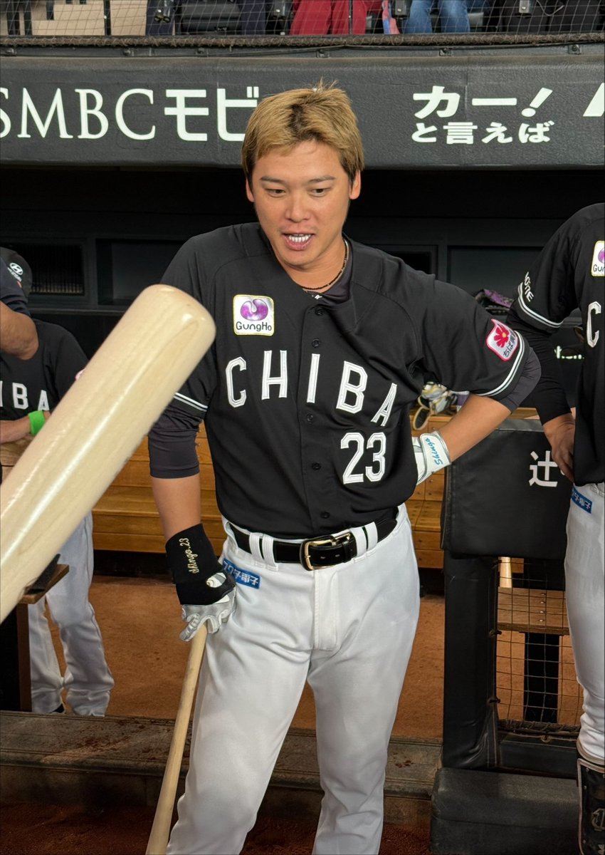 chibalotte_pr's tweet photo. 今日の円陣は #石川慎吾 選手。
さあ行こう！
#chibalotte #広報 https://t.co/kEwPaDx0dW