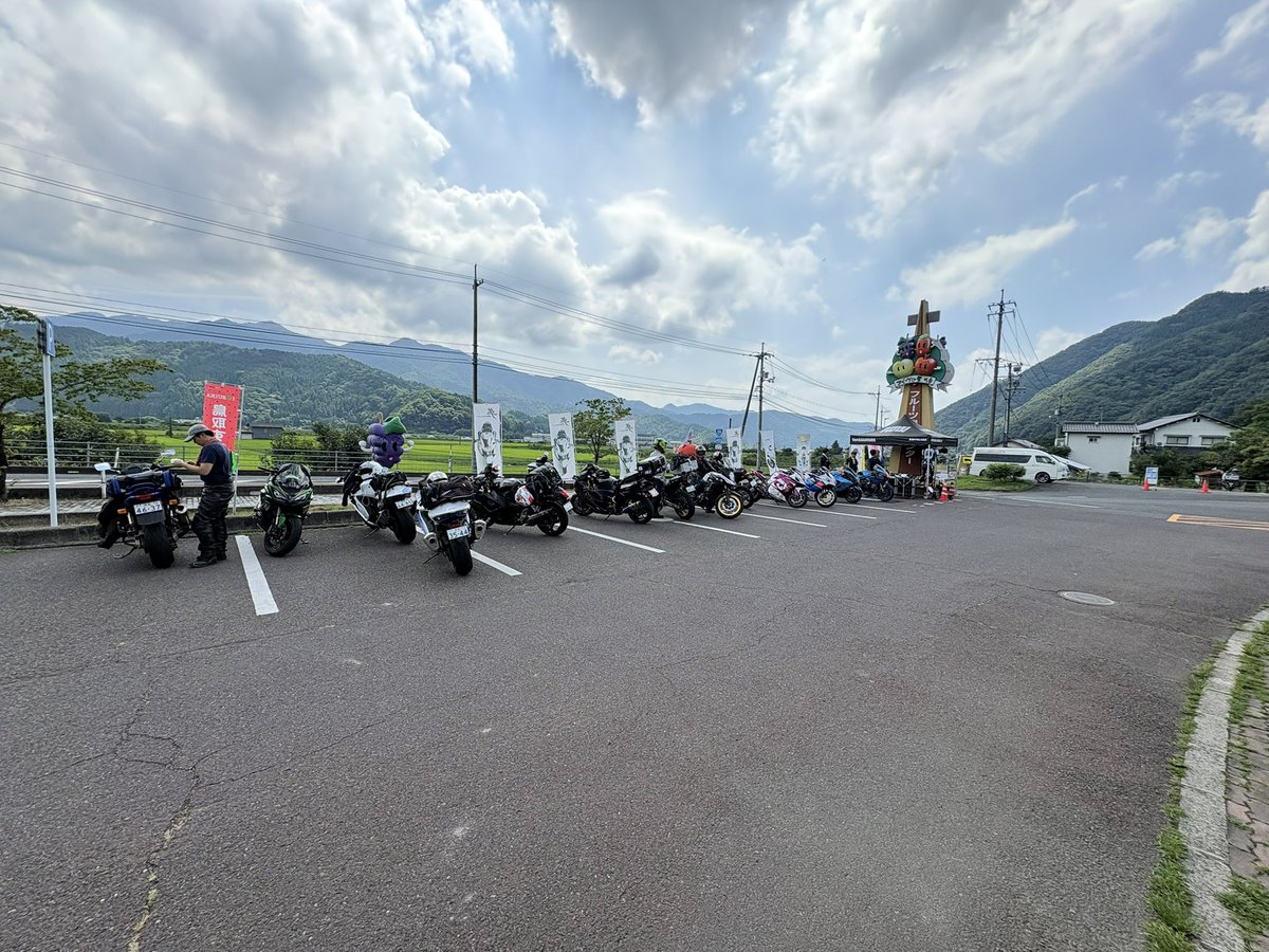 rxephon's tweet photo. はやぶさがいっぱい https://t.co/K9yozXpjTX