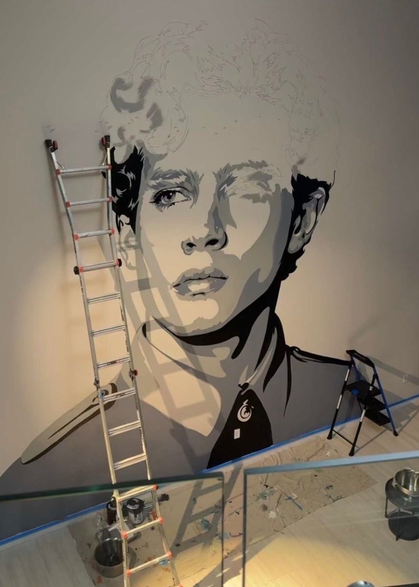 DiscussingLive's tweet photo. Clavicular says he used a reference photo of Joseph Stalin as inspiration for a mural of himself in his apartment. https://t.co/KfFI5BXDAl