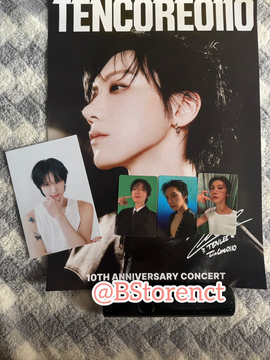 BStorenct's tweet photo. 💜เปิดแผงขาย💜
โปสเตอร์ 250฿
โปสการ์ด 270฿
การ์ด ใบละ 150฿

ค่าส่ง50 แถมคอนเฟนติ ที่เราพอจะมีแต่ไม่ครบแบบนะคะ
 สนใจDM 
#TENCORE0110Concert #TENCORE0110iscalling
#ตลาดนัดtenlee #ตลาดนัดnct
 #เตนล์ #TEN_IfYouDontMeanIt https://t.co/iPNevsmpg1
