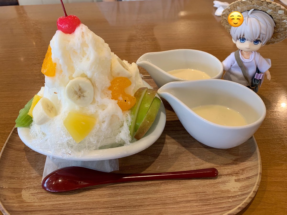 spring_color_2's tweet photo. かき氷🍧
おいしかったんだけど、さむい！😂 https://t.co/m4e3IHFPlC