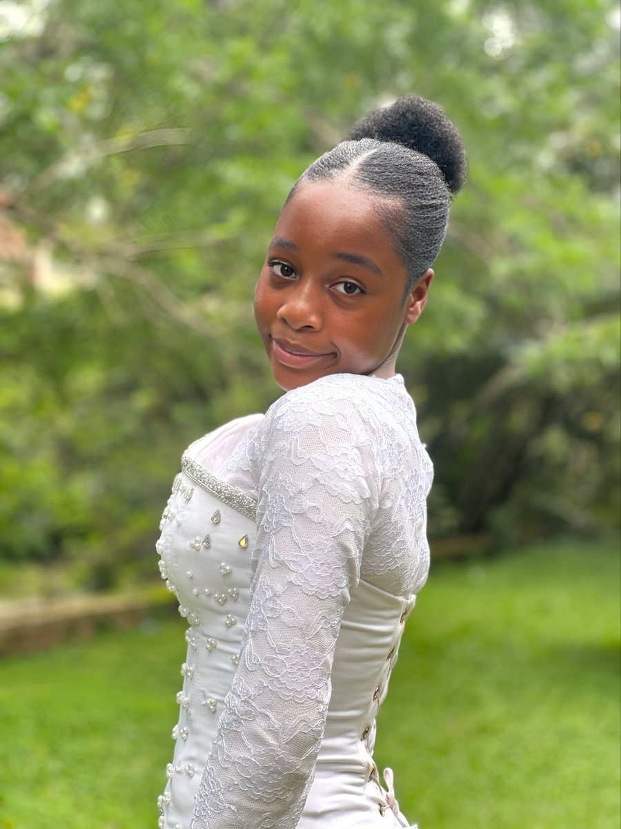 ThePrudentMo's tweet photo. Happy Birthday Morayo.
It's another phase.
You're greatly helped!
Happy birthday to Me❤️ https://t.co/mIv4psxE0t
