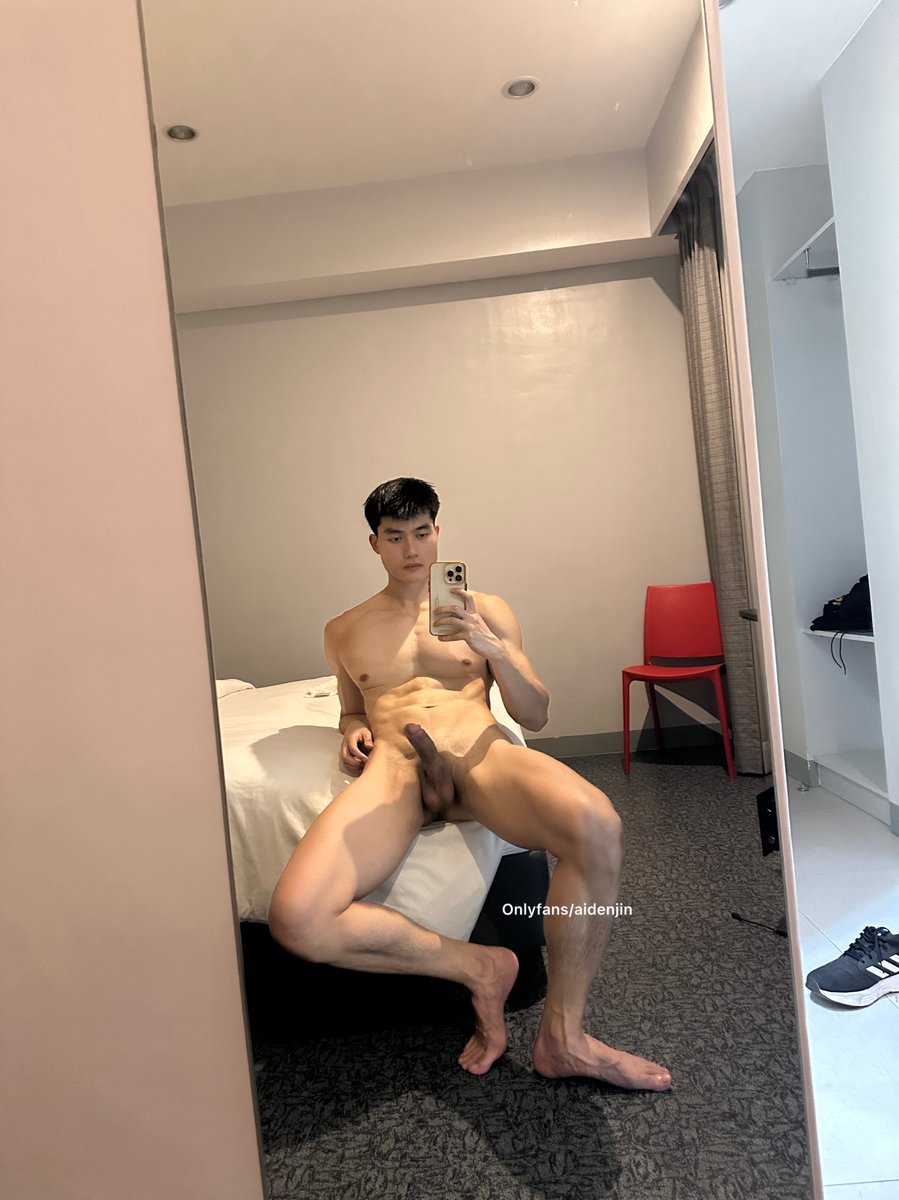 aidenngwc's tweet photo. lick me https://t.co/SrwkAG0mNJ