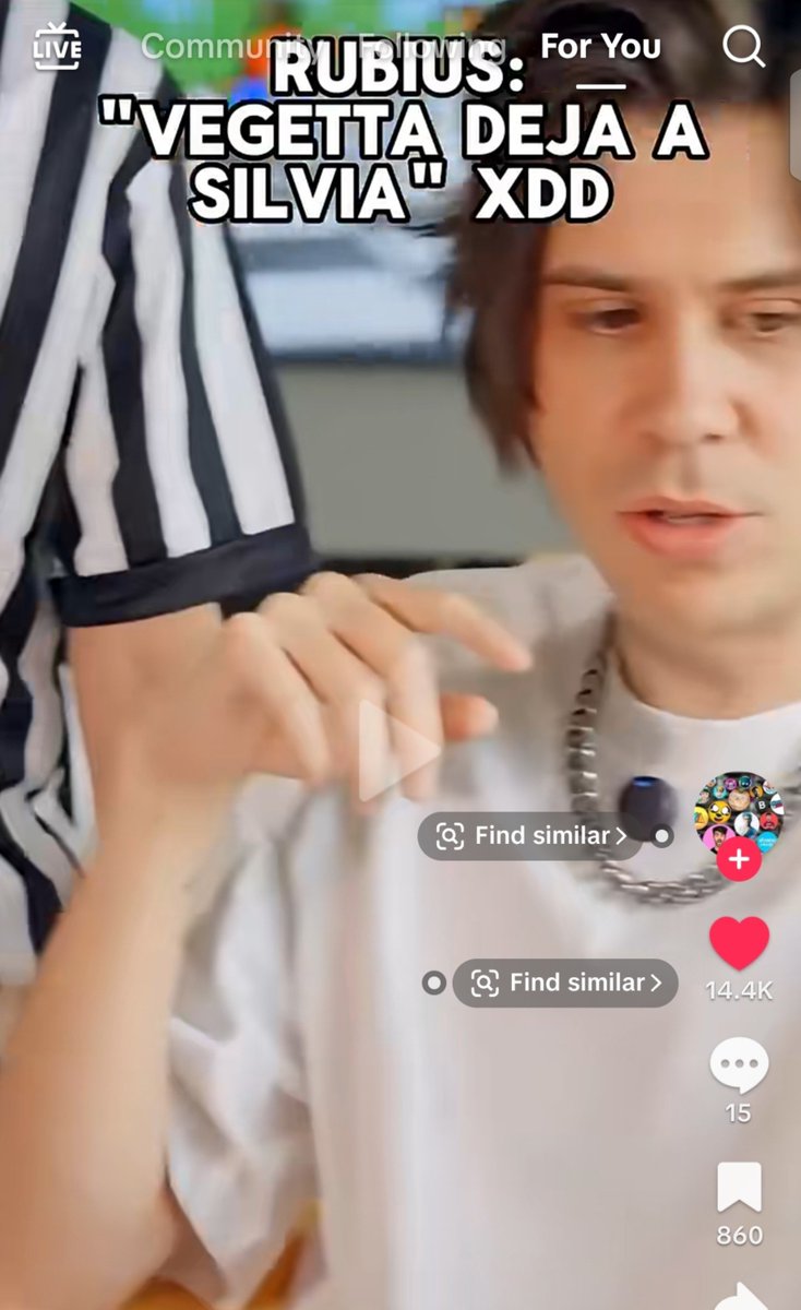 ThatisMar's tweet photo. chikos no se si estoy desactualizada o q pero le enseñan este clip a mi yo de 2021 y se desmayaJAKFJAJ QUE LINDOOO https://t.co/5NGrnMRqpj