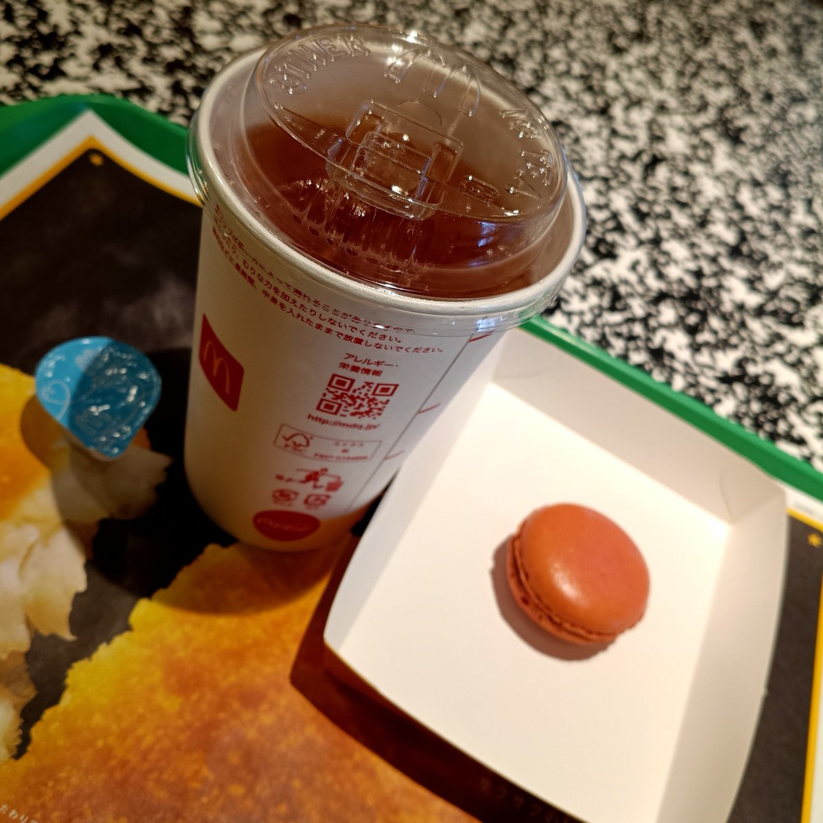 Maban_ItaChoc's tweet photo. #スイフト をKeeper施工お願いして、#AxisZ はメンテお願いちゅう
近くのマックで涼むことにしました

ちょっと歩いただけで滝汗だぁ
お仕事して頂いてる皆様、暑い中本当にありがとうございます https://t.co/pzYDHgSkwb