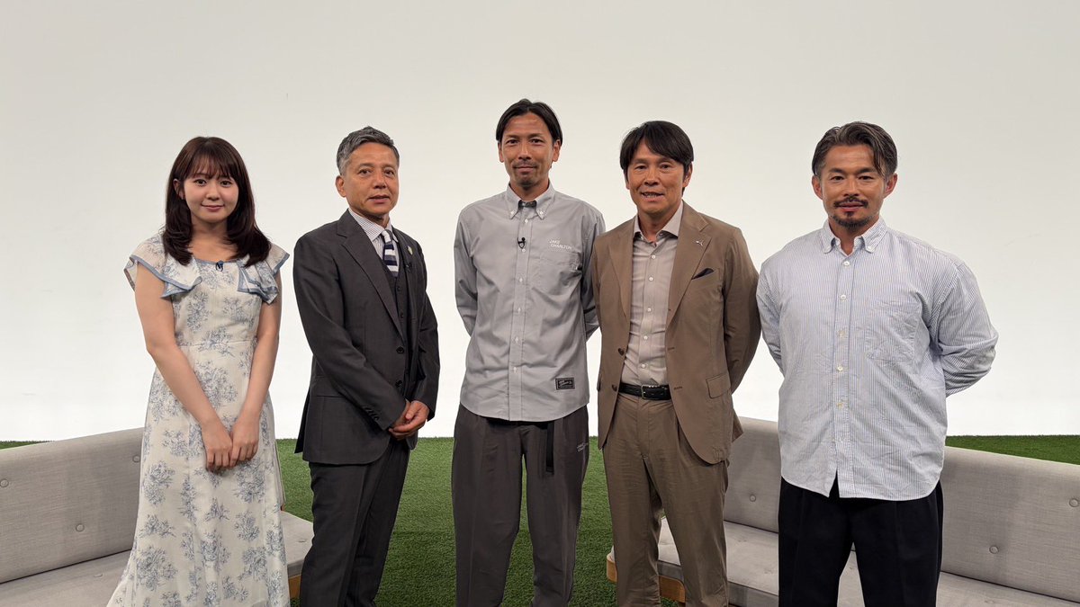 foot_brain's tweet photo. 【8月2日(日)午後4時〜テレ東系特番🔥】
FOOT×BRAIN+ONE 〜Jリーグ新時代〜

Jリーグ、世界基準へ。

日本代表選手のJリーグデビュー戦映像、浦和・鹿島・千葉のレジェンド福田正博・鈴木隆行・佐藤勇人を迎えJリーグの知られざるNo.1を紐解く75分！伝統のクラブに流れるサポーター、選手、監督の想いとは？日本代表・菅原由勢も登場！

#Jリーグ
#浦和レッズ
#鹿島アントラーズ
#ジェフ市原
#サッカー日本代表
