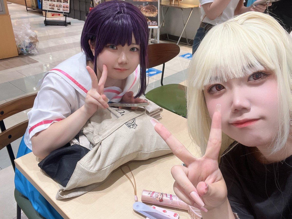 newelbowattack's tweet photo. そくほう！！かぐやとデート中です💓 https://t.co/6gsMs0XphK