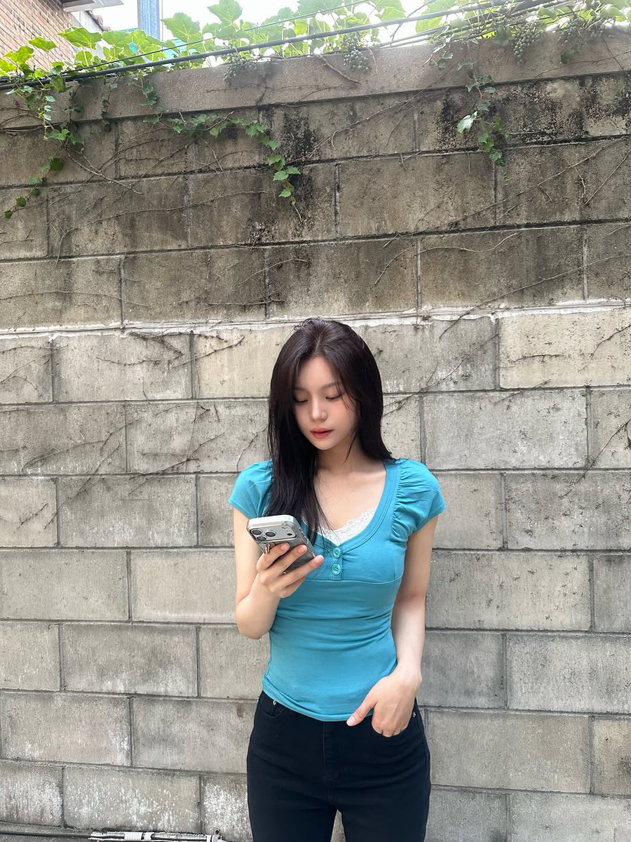 GFS_backup's tweet photo. [PIC] 260801 - Umji (ummmmm_j.i) post

🐹July

#GFRIEND #VIVIZ #UMJI @VIVIZ_official https://t.co/417UVsV7nC