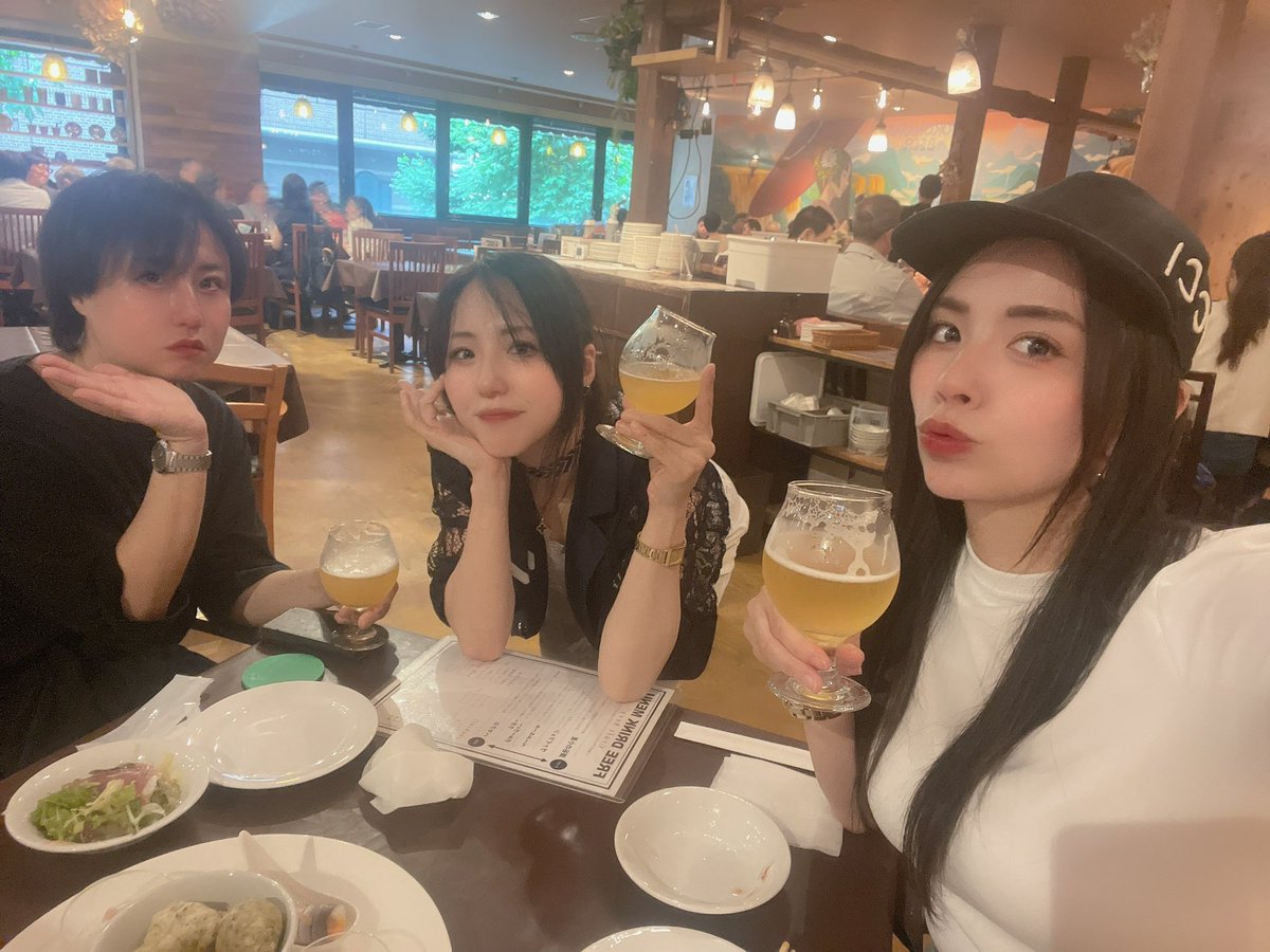 darkness0x0's tweet photo. 昼からビール最高や❣️🍻 https://t.co/qhqUaN0o7O