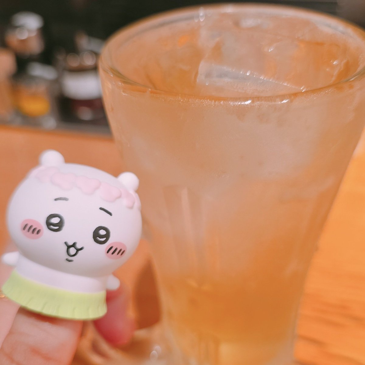 melon_hacci's tweet photo. フタバは人魚を殺した事実より永遠の命を得てひとりぼっちになる理不尽からヒトハにも煮付けを食べさせていたように見えたけど、罪悪感とかどうなの…？ある？すべては法治国家ではないちいかわ世界のせい？ https://t.co/jUTWqFO77E