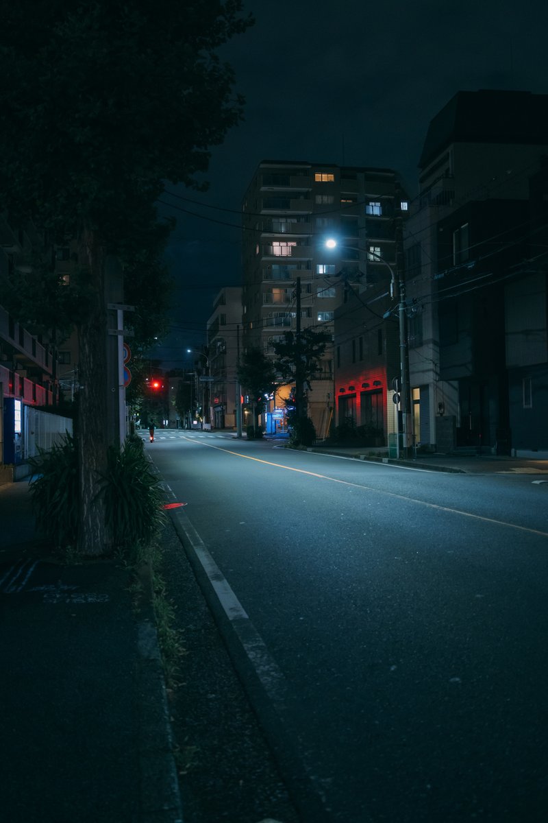 imari33_photo's tweet photo. Chill night vibes in Japan https://t.co/o2sC3rZkRR