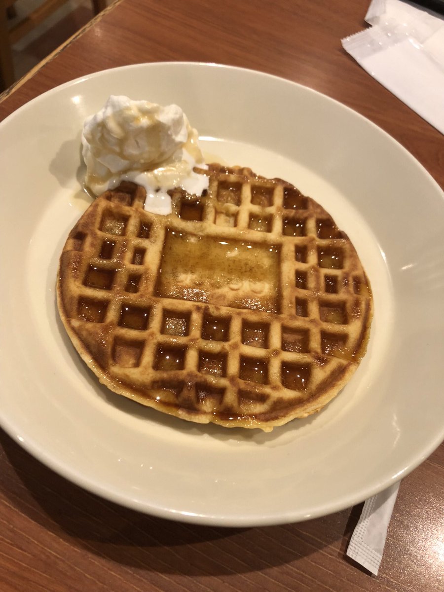 Tqso_'s tweet photo. 2回目のココスの朝食バイキング行って初ワッフル食べた美味しすぎた https://t.co/j01rchvUY1