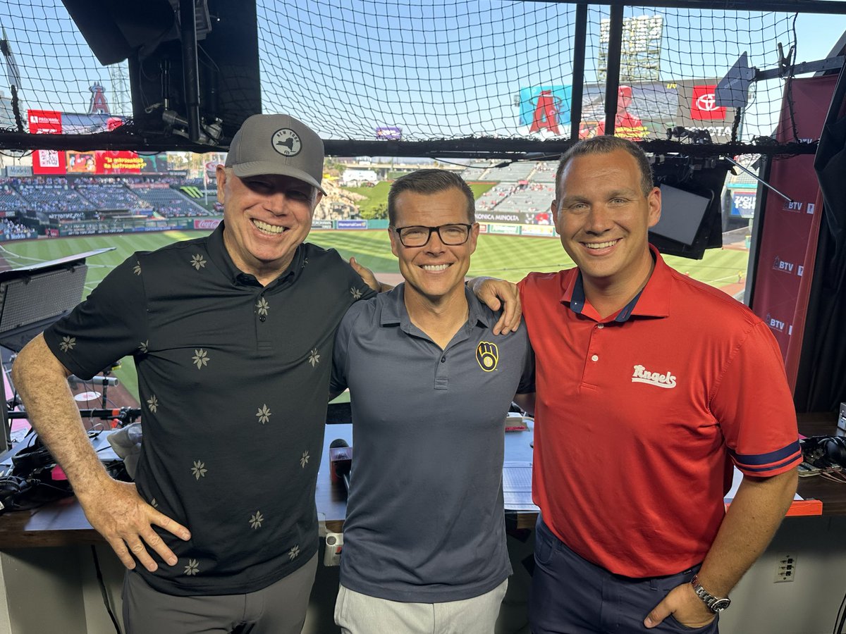 TrentRushSports's tweet photo. Cool to have another strong Chapman contingent in the booth tonight. 

John Reynolds, legendary LA/national stage manager on the left. 

@JLevering4 one of the best voices in all of baseball in the center. 

And the rookie on the right. 

All @ChapmanU Panthers on TV tonight! https://t.co/sb1FgizuF9