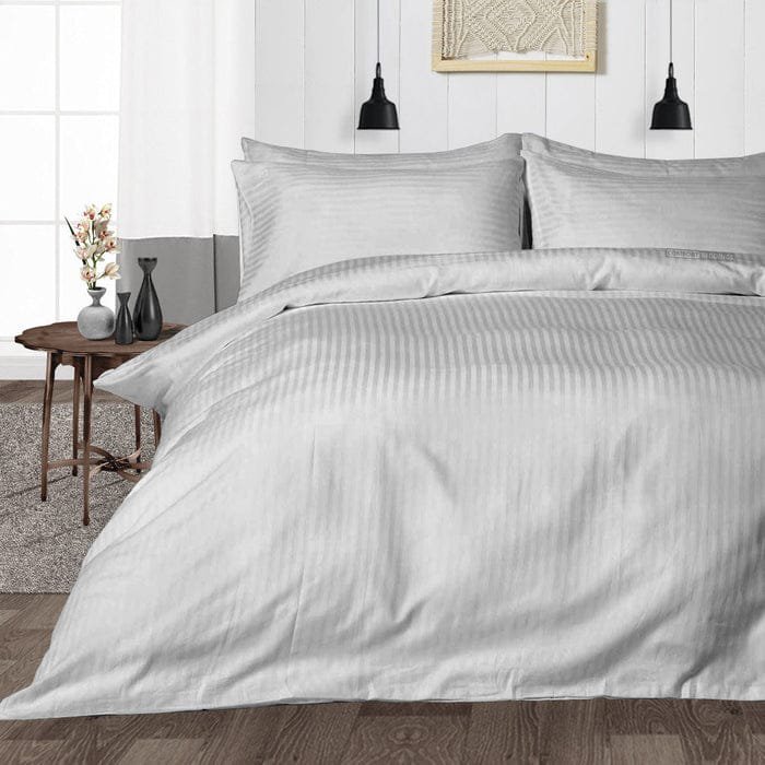 Jayneitems's tweet photo. 1pc duvet cover
🔷1 pc bedsheet 
🔷2 pillow cases
✨Size 6×7.
💥CLP
💫@1.8.0.0
call or Whatsapp 0.7.0.1.4.6.0.6.0.1
#ATLASRisingUpConcert eric muli #youcangetit #transformingmbeerenorth   boma yangu 3k per month kes 99 new national vision ruto https://t.co/sCbNYfPTsT