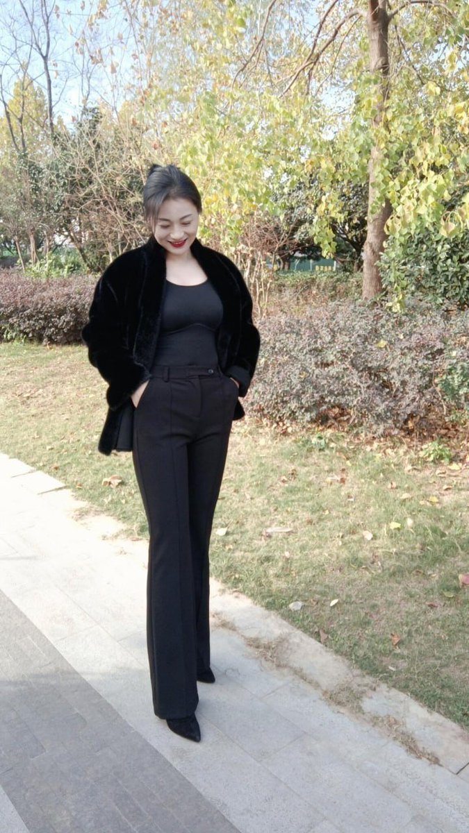 alvocate1's tweet photo. 已婚 微胖宝妈，从事医美，经济独立，生活太枯燥，翻墙来记录不一样的生活 #西安 https://t.co/spVIZxpJsW