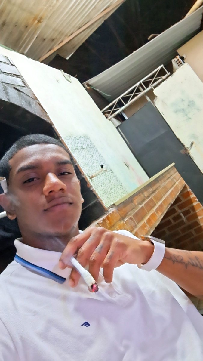 dgcriadofim's tweet photo. Devido horário🎈🎡💭💭 https://t.co/CgUJ7ZVrhY