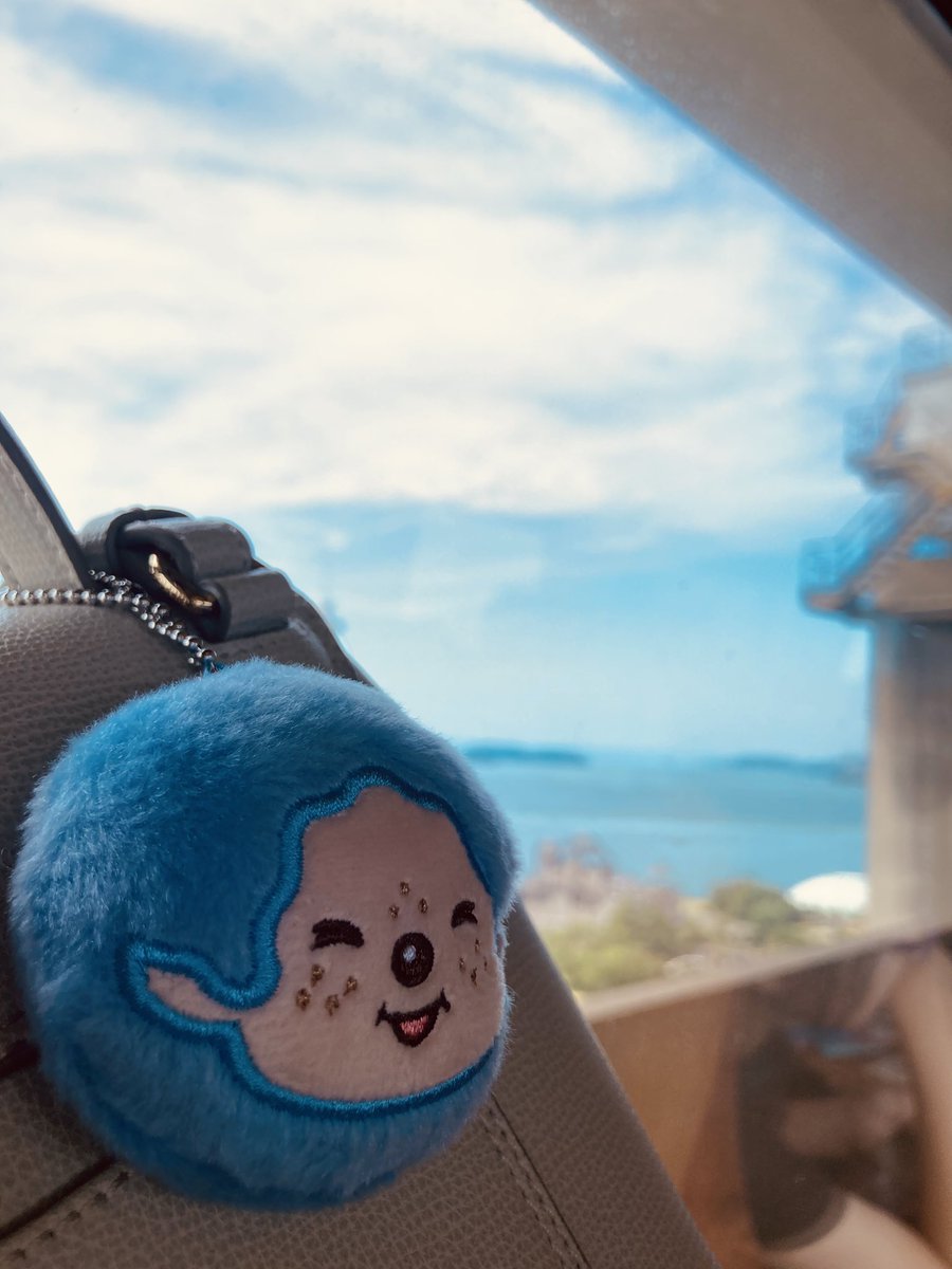 cosmoemi10's tweet photo. もう少し〜箕面に不時着するぞぉ〜🚄
仕事終えてからの、バタバタだけど、やっと観劇できるぅ〜💓

#愛の不時着 #KAZUTA https://t.co/2fSiax25FX