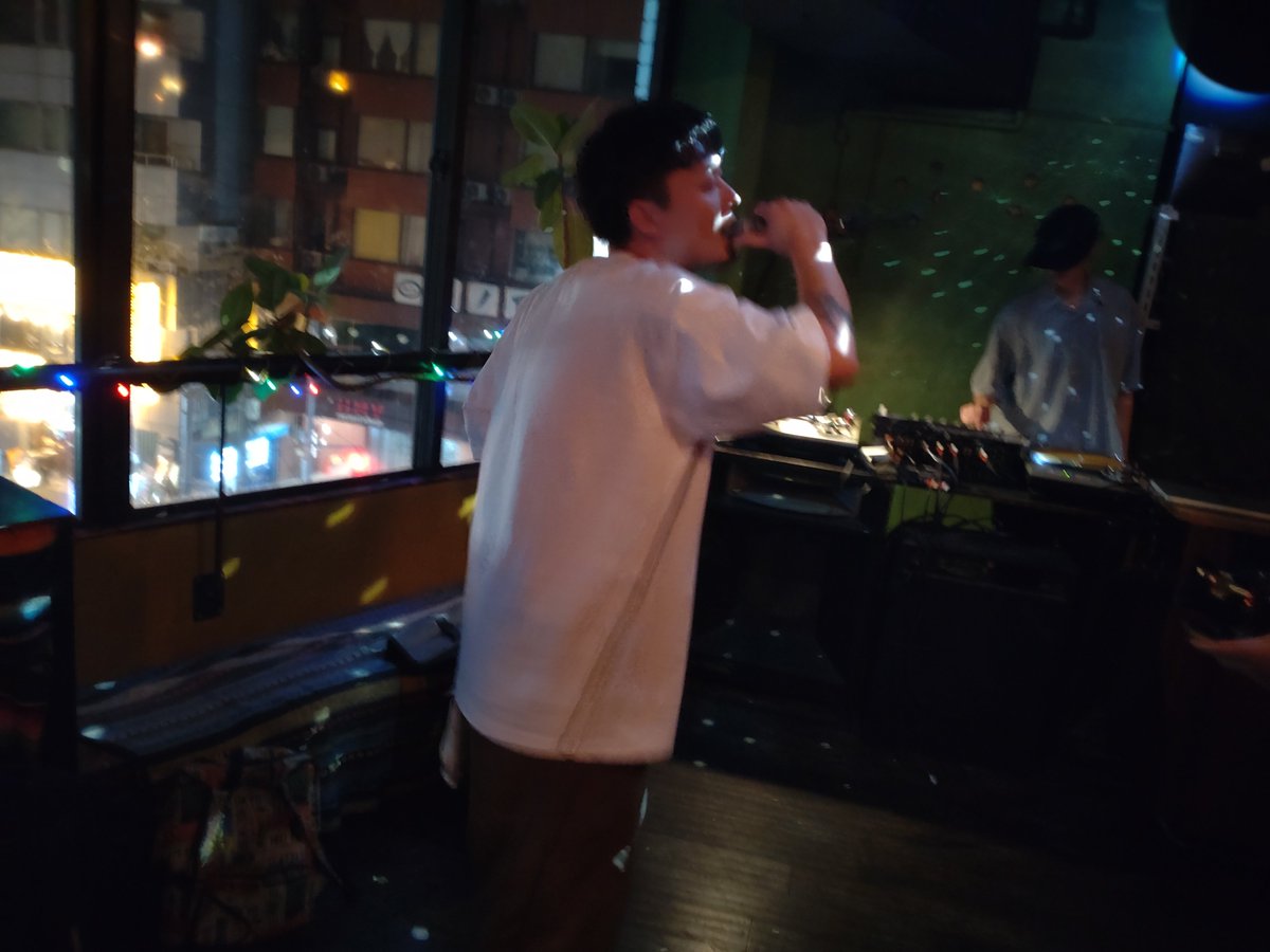 TAKASHI_104's tweet photo. TA-TIさん"SA6RAI"赤線地帯"レッドライン"ダブルリリースパーティ!!
落葉さん!! https://t.co/INARLMCFer