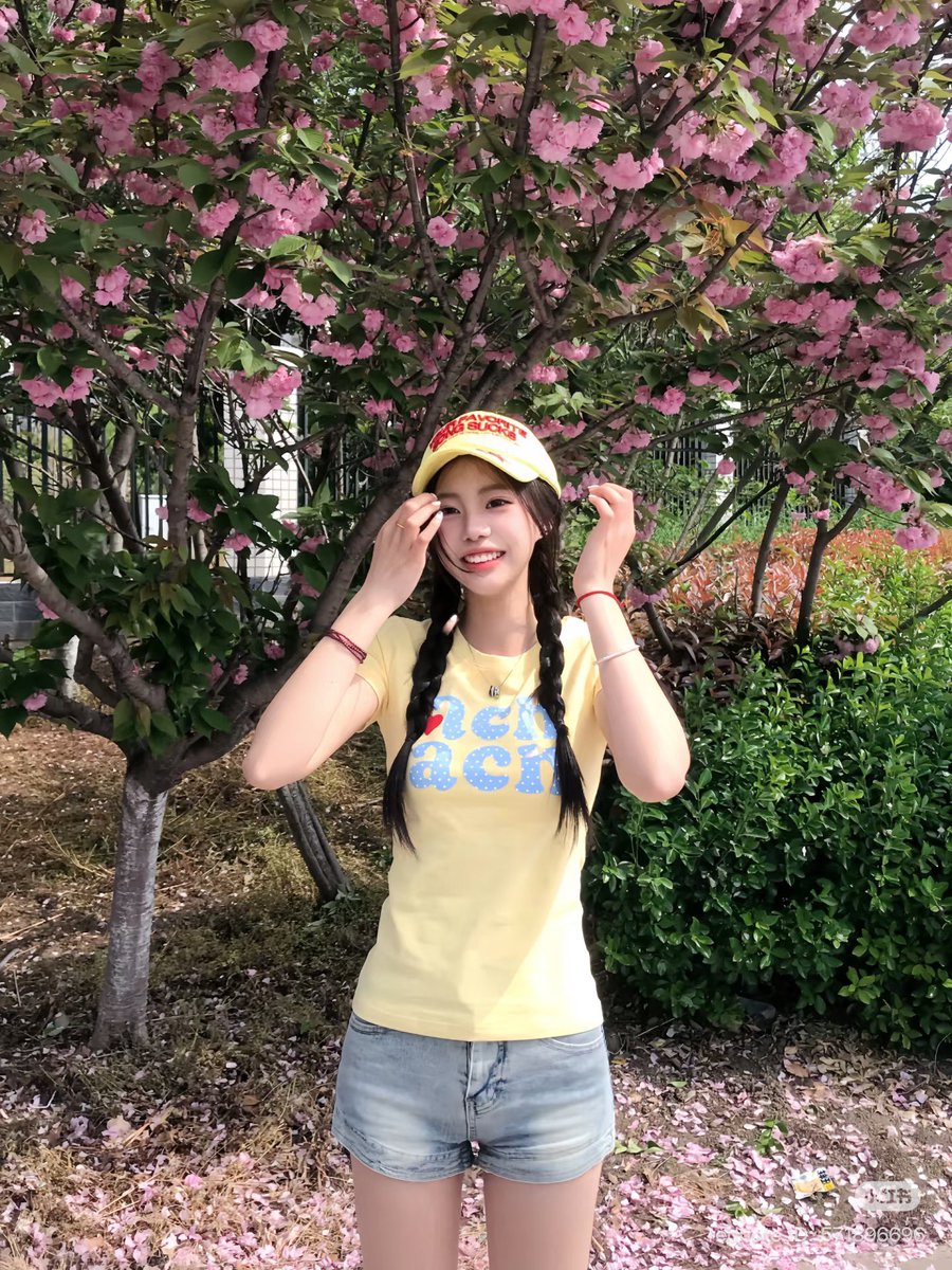 31sundae's tweet photo. achock 🍓 acn acn short sleeve tee ♡‧₊˚
flash sale ส่งรถ 370.- / ส่งแอร์ 530.- free ems

( มัดจำ 150 )
size S รอบอก 74 / ยาว 54 cm
size M รอบอก 78 / ยาว 56 cm
size L รอบอก 82 / ยาว 58 cm

#achock #พรีออเดอร์จีน https://t.co/gwdUt6raQy