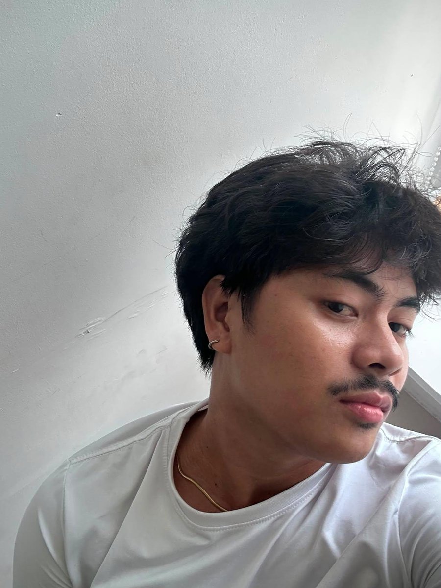 igopdongaj's tweet photo. Taking 🤳 https://t.co/LT1dAYE6ol