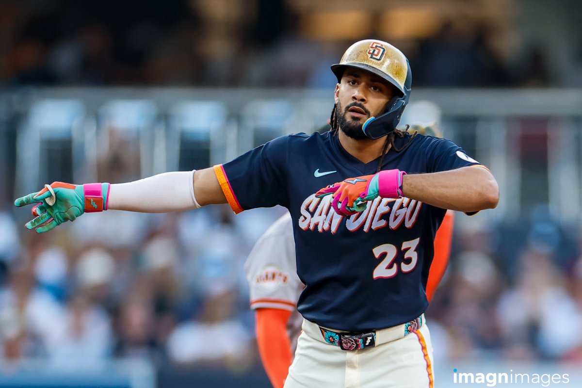 DavidFrerker's tweet photo. The #Padres defeated the #Giants tonight 7-0 at #PetcoPark.

📸 on assignment for @imagnimages https://t.co/ep7OuLsQLj