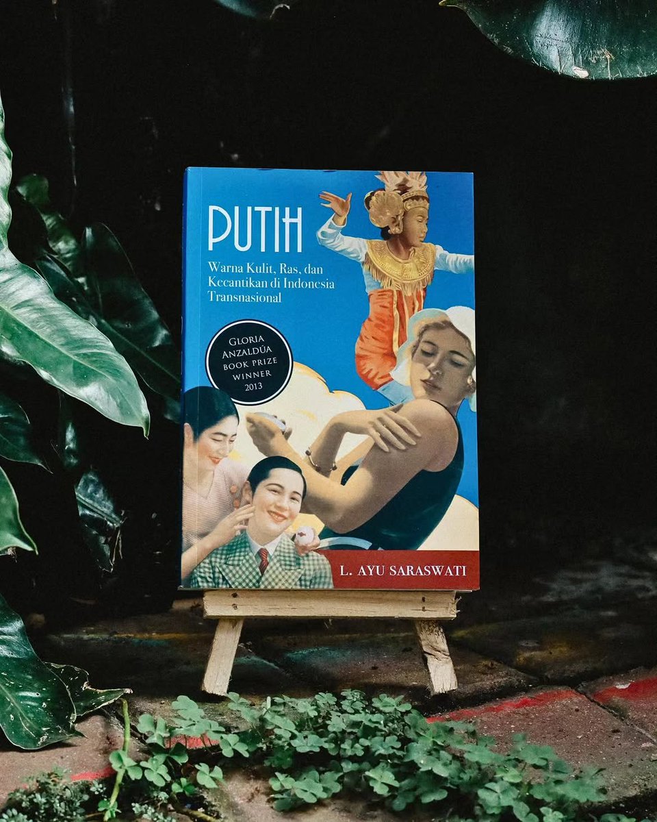 DenasyaBookshop's tweet photo. [OPEN PRE-ORDER]

╰┈➤ Putih: Warna Kulit, Ras, dan Kecantikan di Indonesia Transnasional

Penulis   : L. Ayu Saraswati
Penerjemah: Ninus D. Andarnuswari
Penerbit : Marjin Kiri

💸 73.000

Form Pemesanan: https://t.co/DUysJjTIaJ

Form bisa diakses = slot tersedia https://t.co/fMswRb7wft