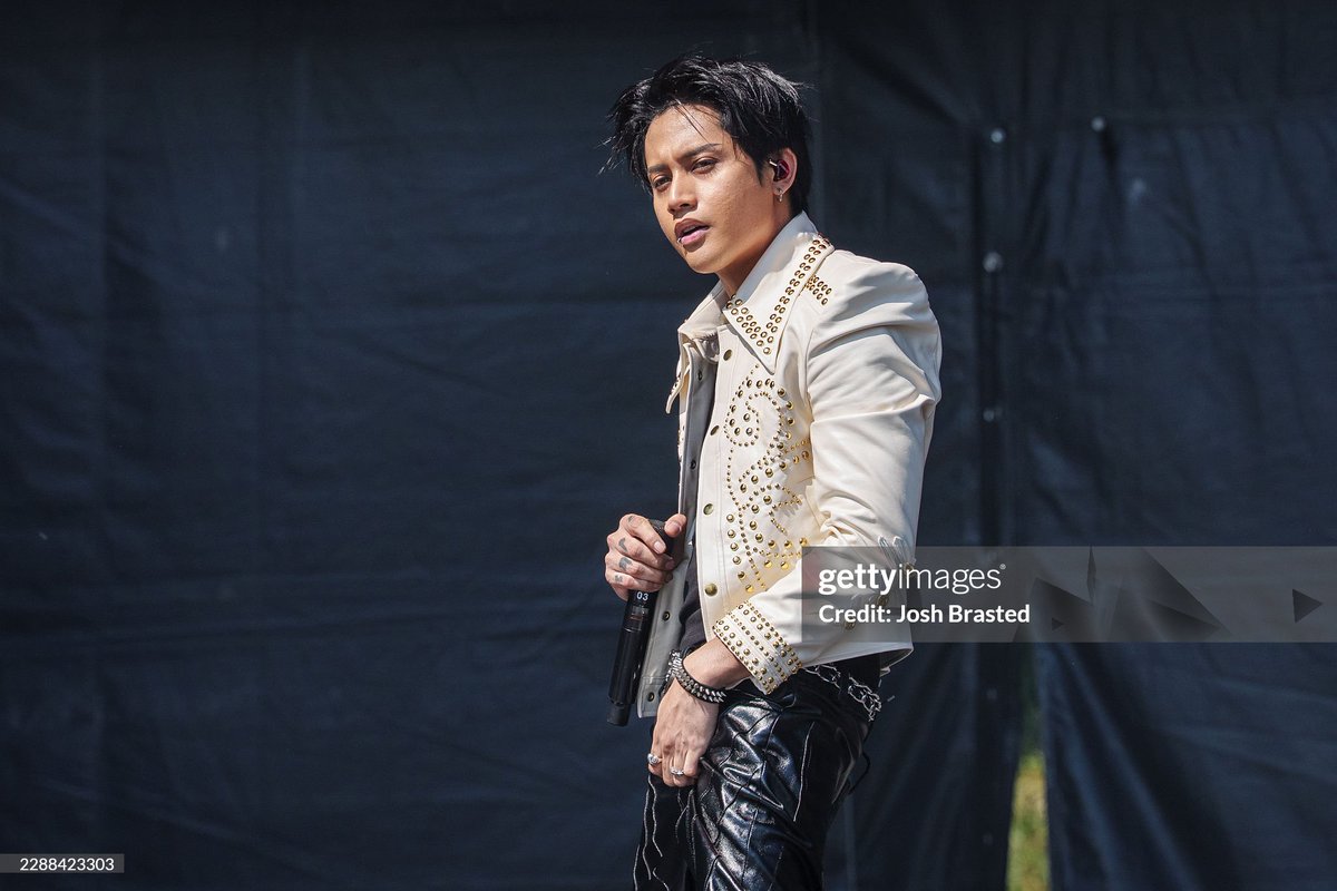 esbibase's tweet photo. New photos of SB19 (@SB19Official) during their Lollapalooza 2026 performance.

via Getty Images https://t.co/uEkJtoTXys
