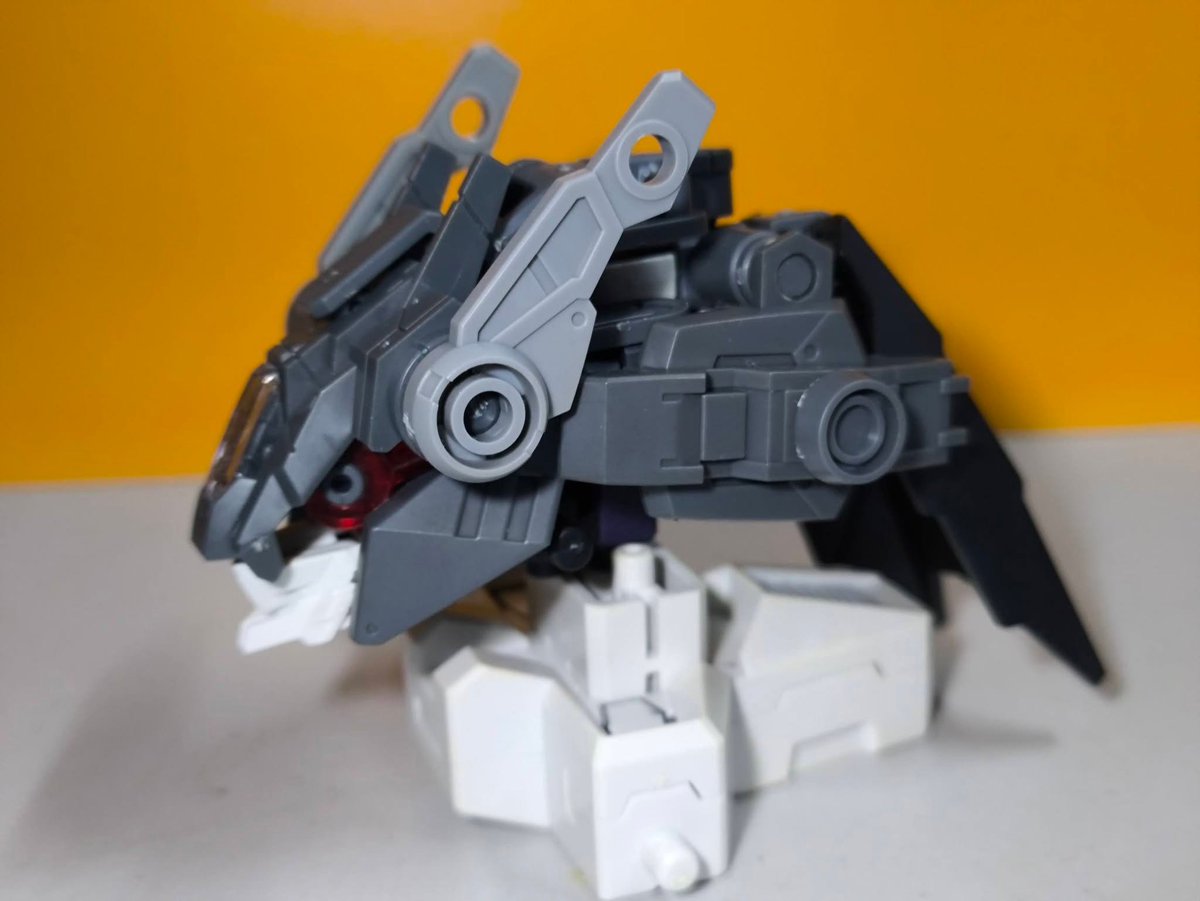 arexbbx's tweet photo. 巨大ロボットの頭部は完成した。
あとはどうやって取り付けるかを考えるだけだ。
#30MM #30MS #30ML #30MMカスタムアイデア https://t.co/TpDPJv4V5n