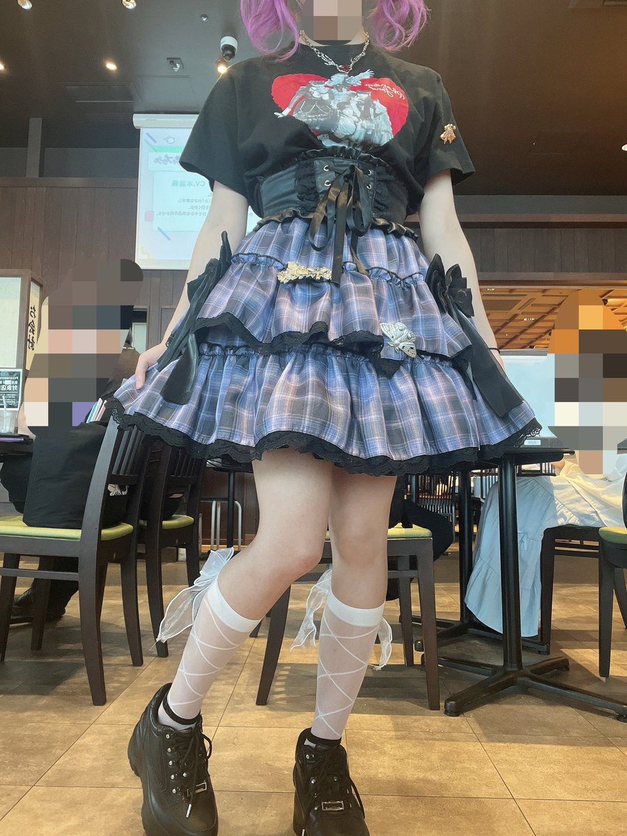 Song_4addiction's tweet photo. 一応全部持ってきてるから その場でなにか買い取りたい人、交換したい人、気軽に話しかけてね〜  私はこれです。
 #ふぁんとむらんど https://t.co/bDY7dnAGql