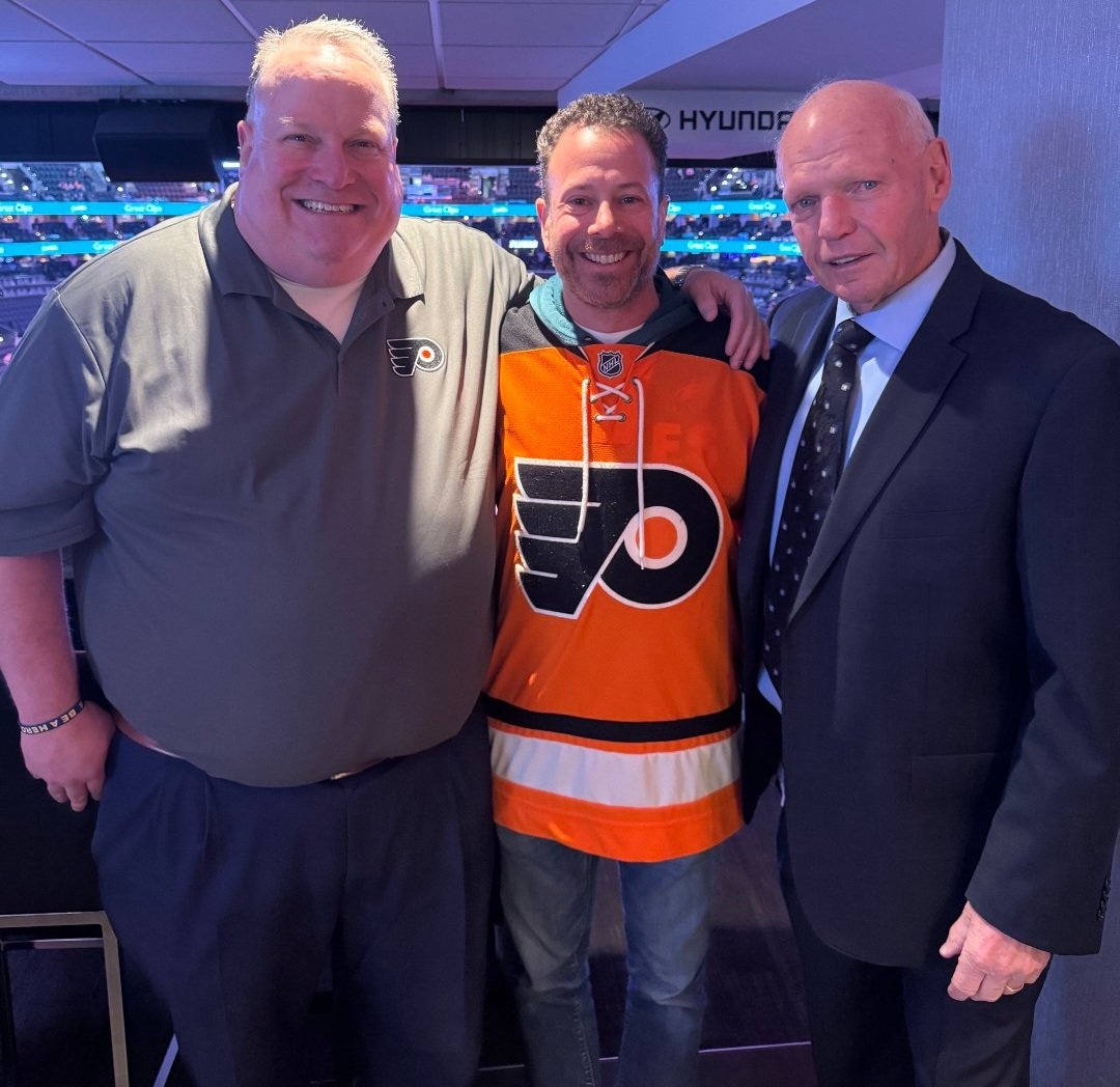 thePTtv40's tweet photo. @billmeltzer @FlyersAlumni @JoeWatsonHockey @robertesche Keep an eye out for my guy Mike Sigmond. All the way from Elkhorn, Nebraska...!!!
With ties to Lafayette Hill, PA.
It's a long story. But go Team River Rock...! https://t.co/LCdmUHPKK8