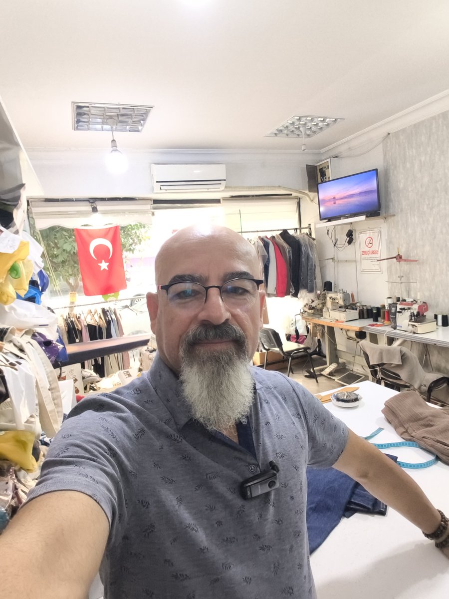 mursidsezen's tweet photo. Temmuzun vedasıyla Ağustos'un gelişiyle gene bir umutla yeni güne başladık🙏🏼 Günümüz aydın güzellikler getirsin hepimize 🫠🌞☕🌺💐☘️🌿
#Cumartesi
#XAilesi
#Tailor🪡🧵
#Terzi🪡🧵
#Mersin🌴🌴
#Çamlıbel🌴🌴 https://t.co/dzx1Tyhv0k