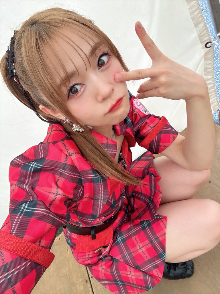 iRis_w_yuki's tweet photo. ←ライブ前

                            ライブ後→

TIFならではの暑さ！最高ありがとう❣️
i☆Risの若井友希でしたっ！！横アリ来てね🌈

#TIF  #TIF2026་ https://t.co/L1gmpFCrVw