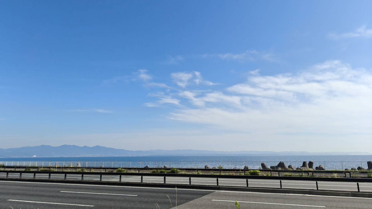 su_soburi's tweet photo. 🌊☀️ https://t.co/CJpubjBeKA