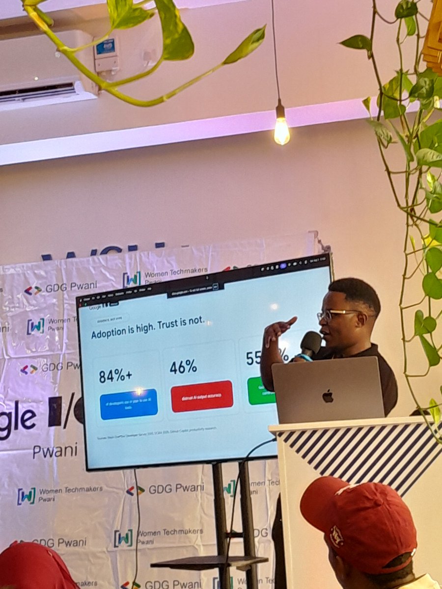 mikespllore's tweet photo. Third keynote session by Kelvin, the man himself.
The outstanding point was:
AI as your co-pilot, not your replacement.

#IOExtendedPwani #GDGPwani #WTMPwani https://t.co/EkOtniRjmv