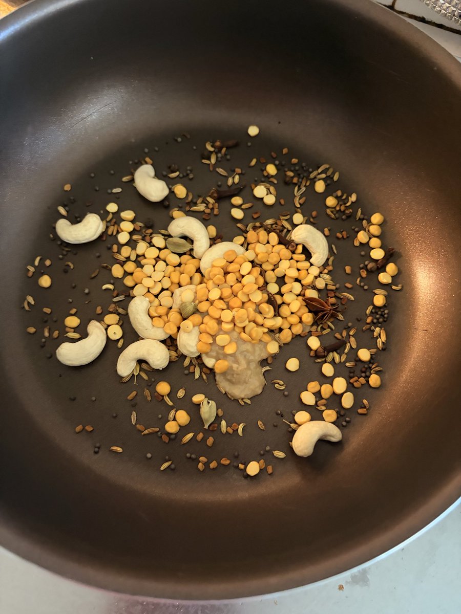 biasedbanti's tweet photo. #ChefMe
Guess it
How it started ... Ends up 😋 https://t.co/mQEiVwayvj