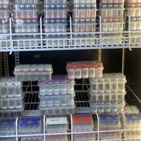 Lunaonpy's tweet photo. At Nova Peptide, we focus on careful product management and consistent supply support.

Our peptide products are prepared with attention to detail, from storage organization to final delivery.

#PeptideSupplier #ResearchPeptides #PeptideScience #Biotechnology #LifeScience https://t.co/EE1J2JaKMH