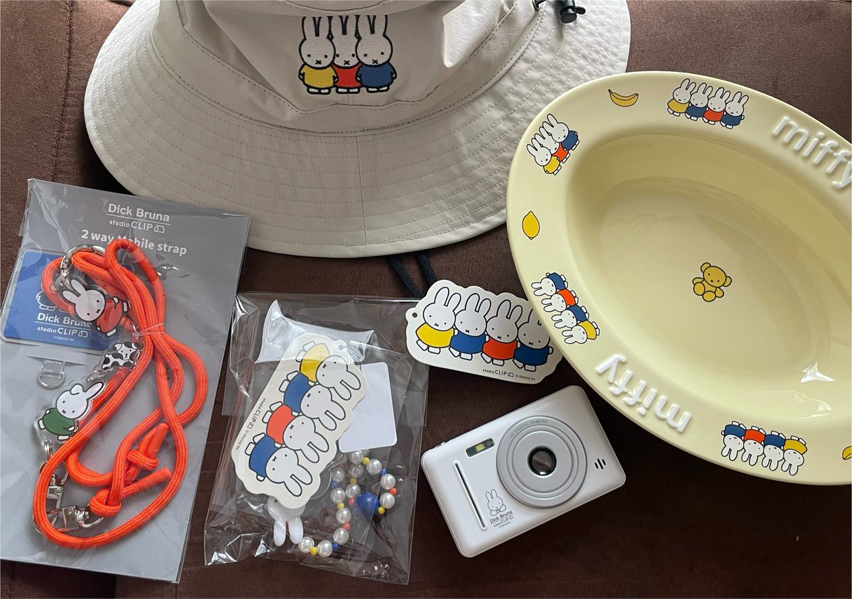 Peco_0911's tweet photo. miffy🐰戦利品⸜ 🌼 ⸝

買いたいものは買えたので良かった✌️
カレー皿本当に可愛い… https://t.co/oFzzkYofqT