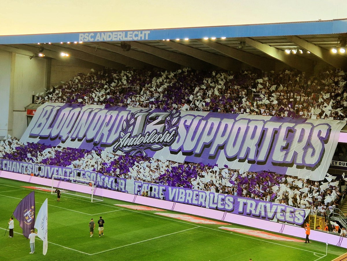 Roylovesfooty's tweet photo. Anderlecht started with lots of youngsters and struggled in the first half. Once they were replaced by ...

🗓️ 30/7/26
⚽️ @rscanderlecht 3️⃣🆚1️⃣ @hammerbyfotboll
🏟️ Lotto Park
🇧🇪 Brussels
🎟 € 20
🏆 Europa League

#groundhopping #Futbology #TerraceEdition https://t.co/gC3mNiWeRv
