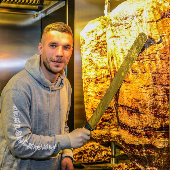 FootballTalkHQ's tweet photo. Lukas Podolski announced his retirement from football, but he's already built an empire off the pitch. 🥙💰

The German legend owns more than 30 kebab restaurants across Germany and has an estimated net worth of €207 million. 🤑

He also owns an ice cream brand, a music festival, and a sports center. Not a bad post-football career! 👏
