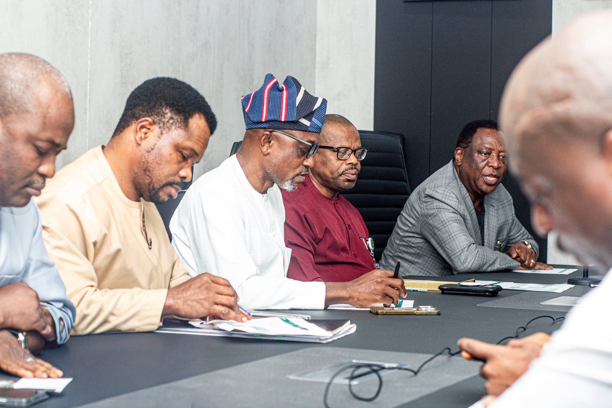 OfficialNCDMB's tweet photo. The Executive Secretary of the Nigerian Content Development and Monitoring Board (NCDMB), Engr. Felix Omatsola Ogbe, FNSE, yesterday inaugurated the Nigerian Content Intervention Fund (NCIF) Equity Investment Scheme Investment Committee at the Board’s Liaison Office in Lagos, in collaboration with the Bank of Industry (BOI).

The Investment Committee is responsible for providing strategic oversight of the NCIF Equity Investment Scheme by conducting thorough reviews and due diligence on investment applications, assessing their commercial viability and alignment with the objectives of the Nigerian Content Development Fund, and making recommendations for investment approvals. The Committee will ensure that only qualified, credible, and high-impact indigenous companies with strong growth potential benefit from the Scheme, while upholding transparency, accountability, and prudent fund management to promote sustainable growth across Nigeria’s oil and gas value chain. 

#NCDMB
