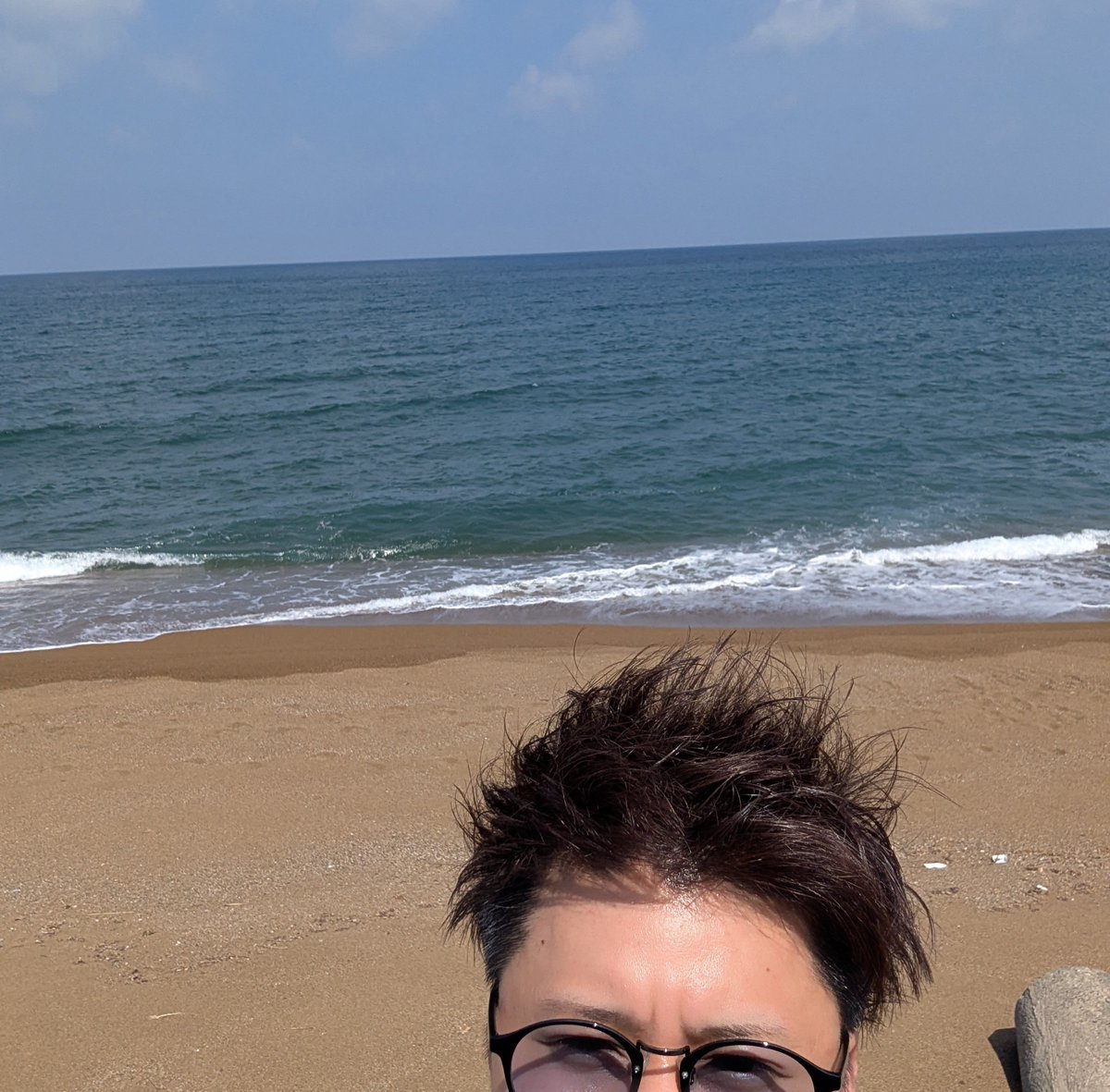 YashicoDX's tweet photo. 久しぶりにキス釣り行ったらマジで投げたら絶対釣れるようなお祭り状態だったし20センチくらいのデカキスもいるしヤバかった
ドパガキ全員釣りやったほうがいい https://t.co/Yg5rbZLqQL