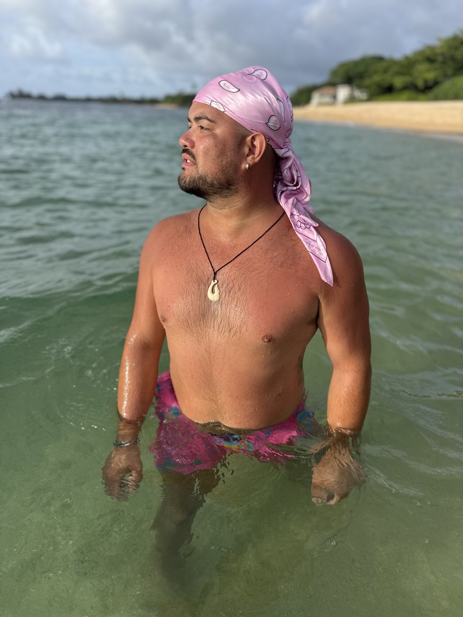 Jimbolovesducks's tweet photo. Unapologetically me. 💕 
#Hawaii https://t.co/HX6fhhsm7V