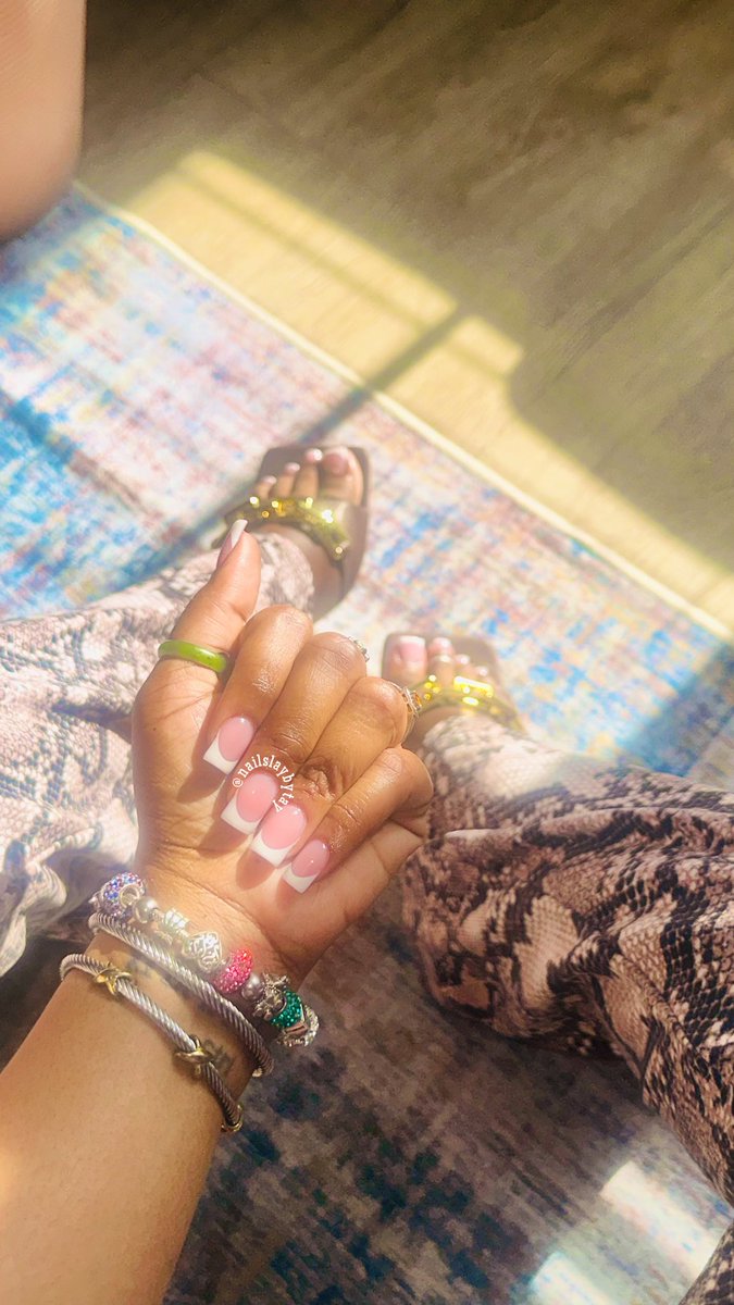tda_1994's tweet photo. Check out my #nailstagram 💅🏾 
#nailslaybytay #nails #dipnails #gelnails #acrylicnails #nailart #nailsonfleek #nailslay #nailporn #nailswag #nailsoftheday #nailartist #nailpro #pressonnails #frenchtipnails #squarenails #ovalnails #almondnails #nailaddict #nailedit #blacknailtech https://t.co/6k6gHKoarY