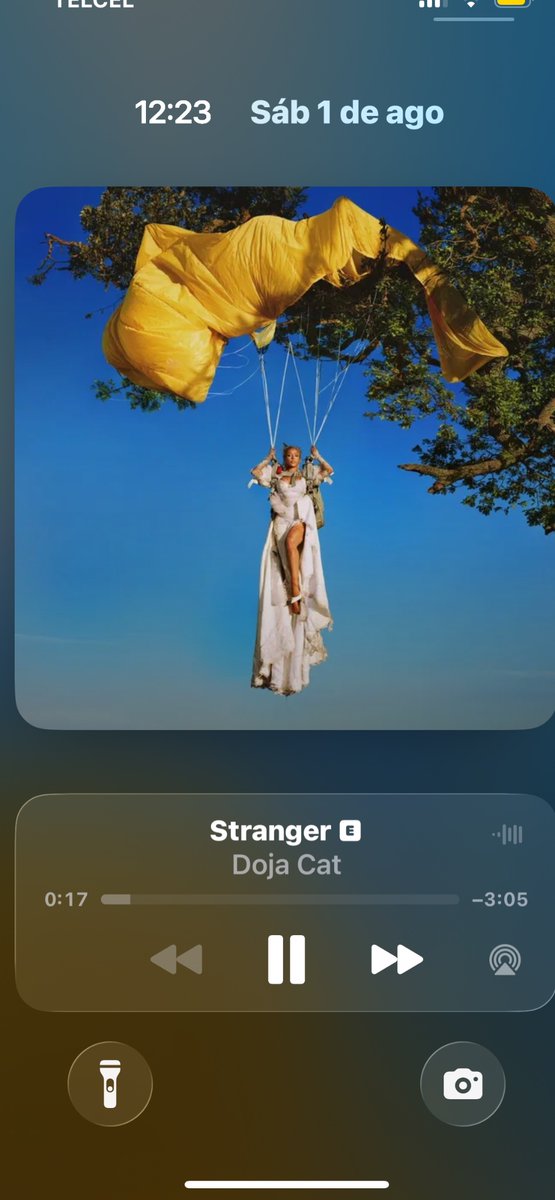 Vall770eliyd's tweet photo. Nueva obsesión musical ahvooo 👅 https://t.co/L46HV2dA8d